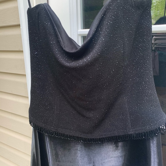 Black beaded and sequin prom dress - Picture 4 of 4